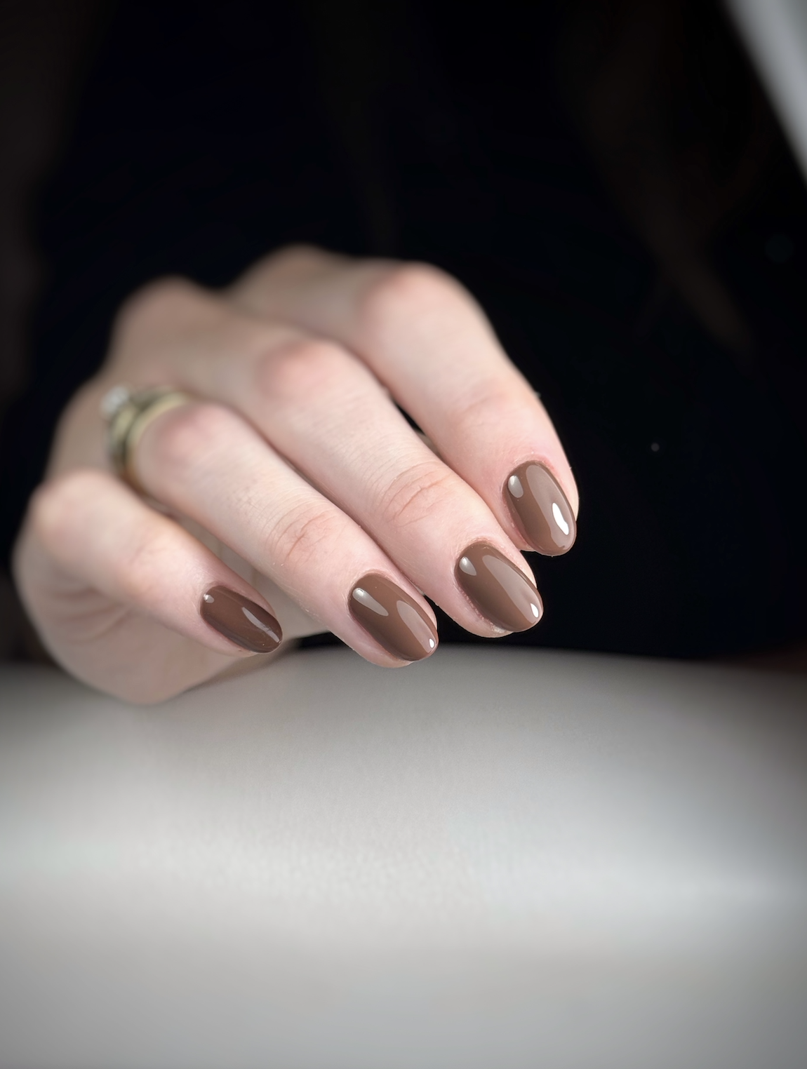 Stylizacja paznokci - klasyczny brąz